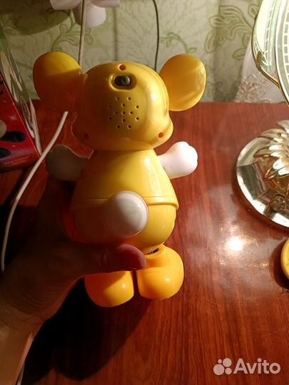 Танцующая зверушка