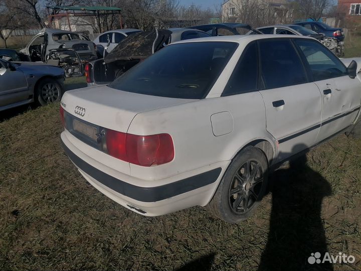 Задние фонари на audi 80 b4