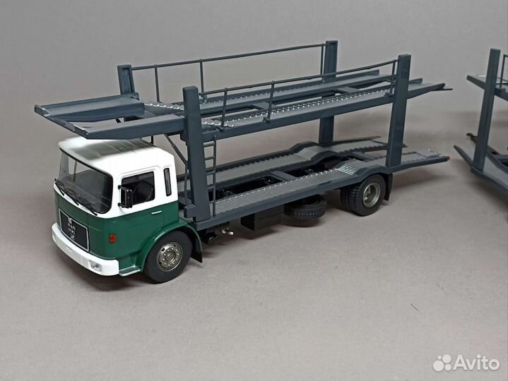 Автовоз MAN Car Transporter 1:43 Ixo