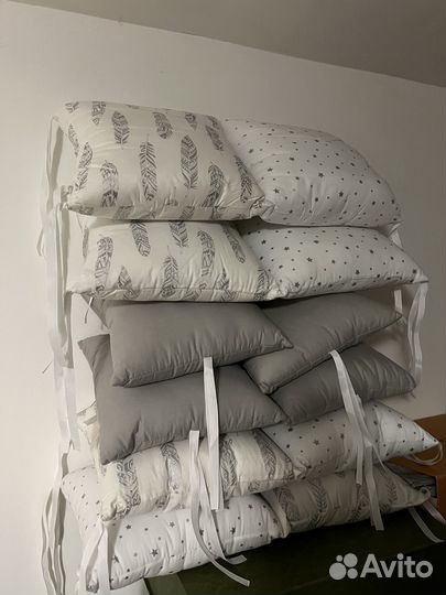 Бортики в кроватку