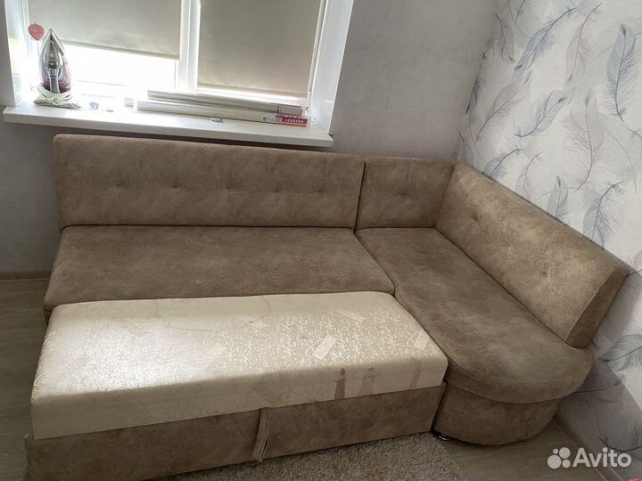 Угловой диван