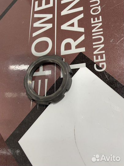 Гайка передней планетарной передачи u151 б/у