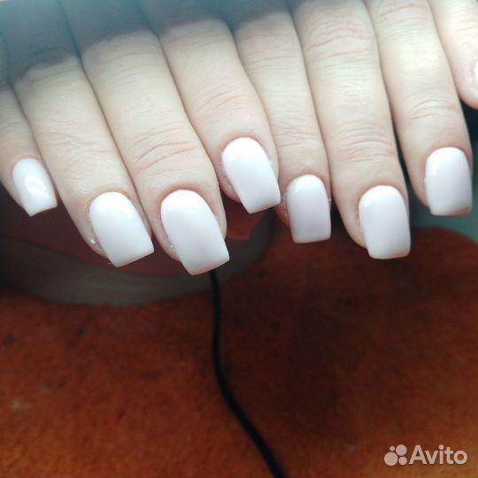 Модель на маникюр