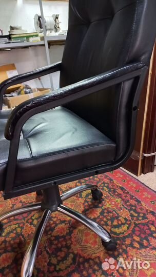 Кресло руководителя бу