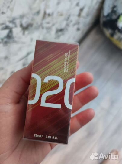 Духи молекула 02