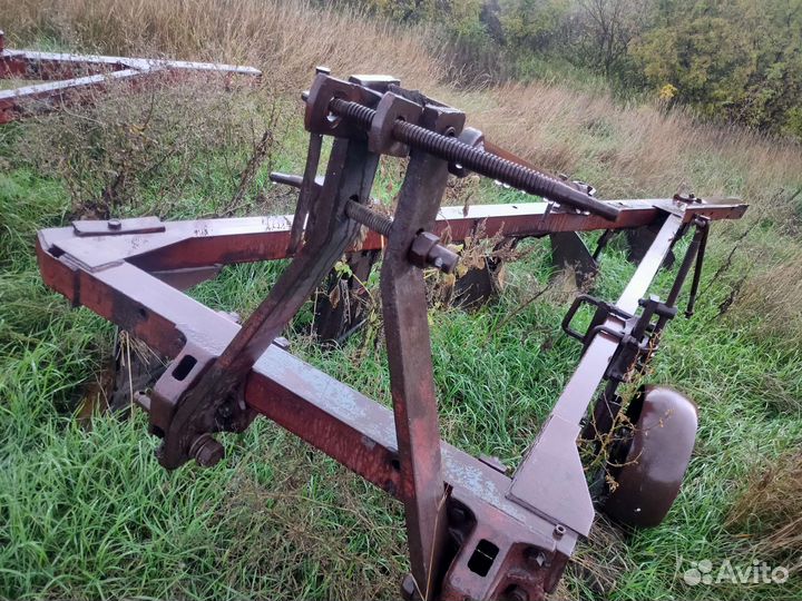 Плуг Светлоградагромаш 5-6 корп. (ПНУ), 2000