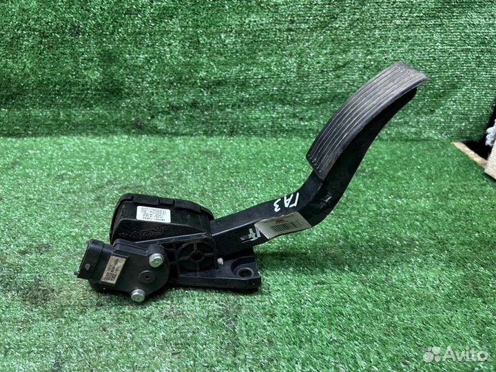 Педаль газа Hyundai Solaris