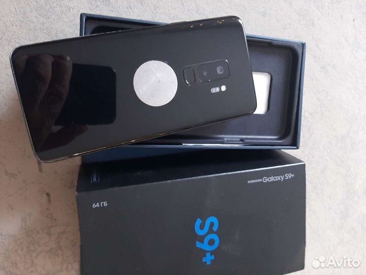 Телефон Samsung galaxy s9 plus