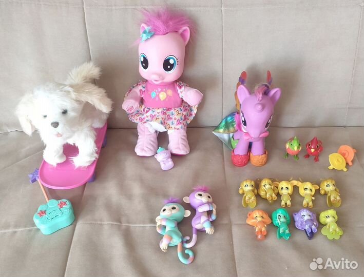 Игрушка интерактивная обезьянка