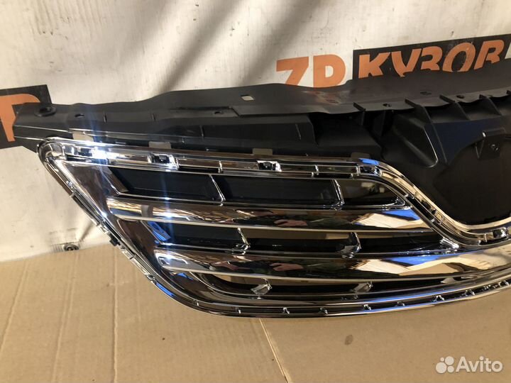 Corolla E 150 2010-13 Рест Новая решётка радиатора