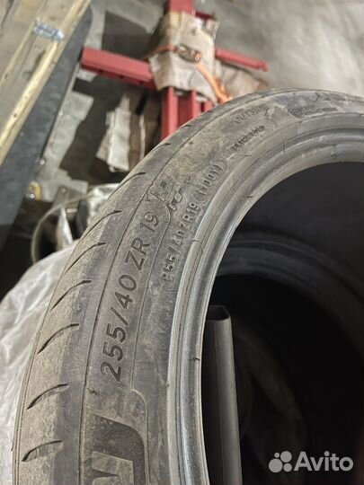 Michelin Pilot Sport 4 255/40 R19