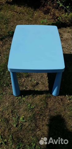 Синий стол IKEA маммут