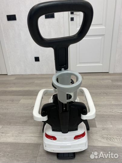 Машинка каталка толокар с ручкой