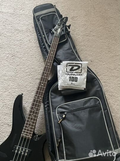 Бас гитара yamaha