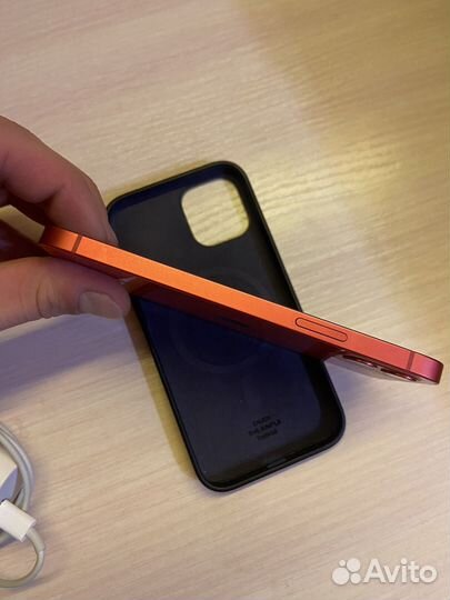 iPhone 12, 64 ГБ