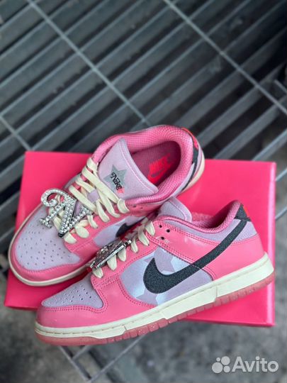 Nike Dunk Low Barbie