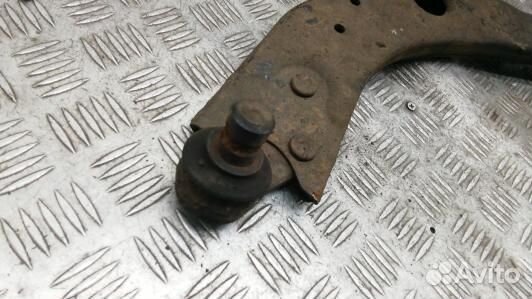 Рычаг передний нижний левый ford focus 3 (PEA28LN0