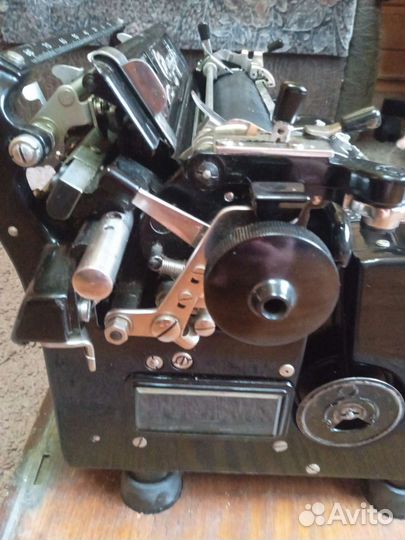 Печатная машинка olympia