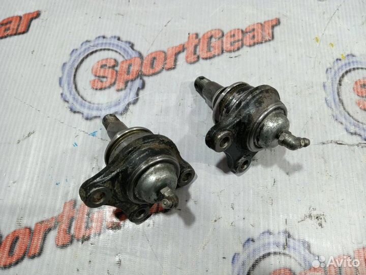 Шаровые верхние Mitsubishi Pajero V25W 6G74 №214