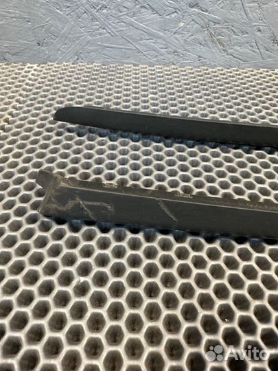 Молдинг лобового стекла Audi A6 C7 cdnb 2014