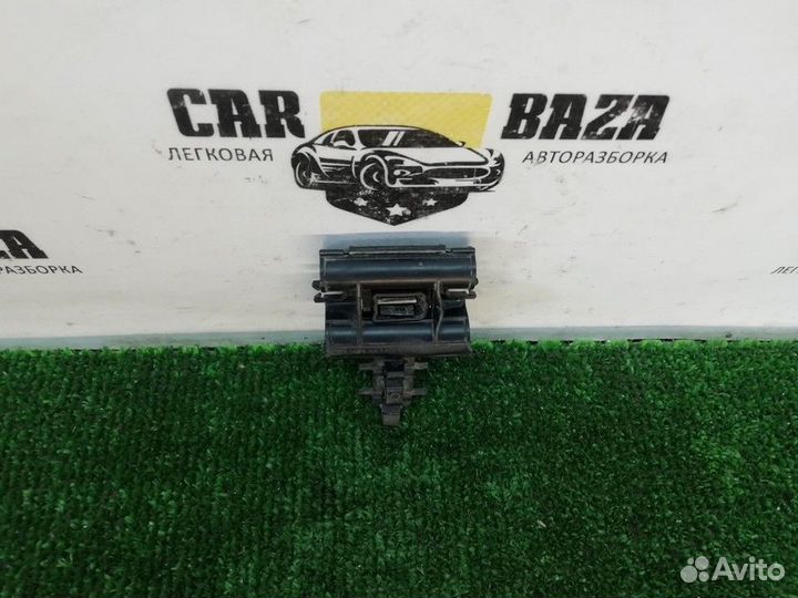 Крепление клеммы Jaguar F-Pace