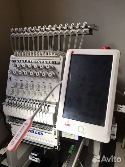 Машинная вышивка на одежде, тканях, шевроны