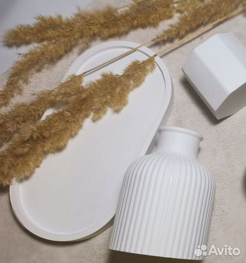 Гипсовые вазы