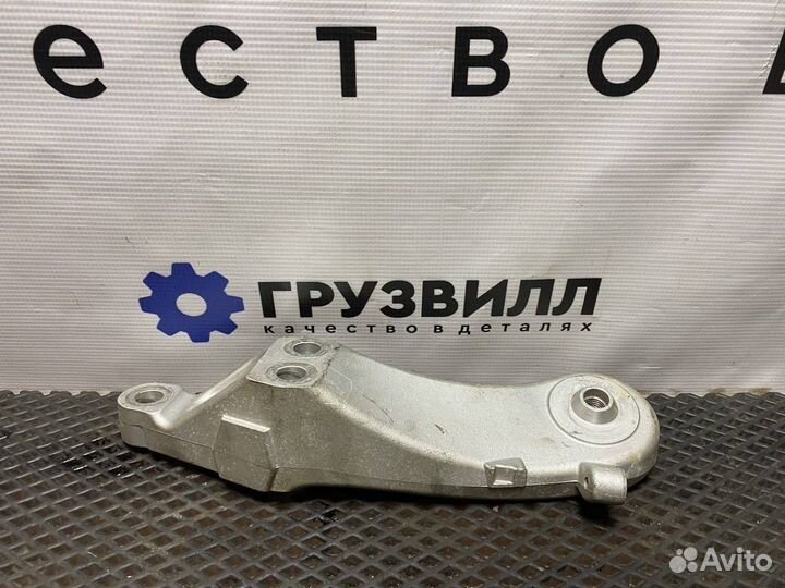 Кронштейн двигателя передний Volvo FH4 21565996