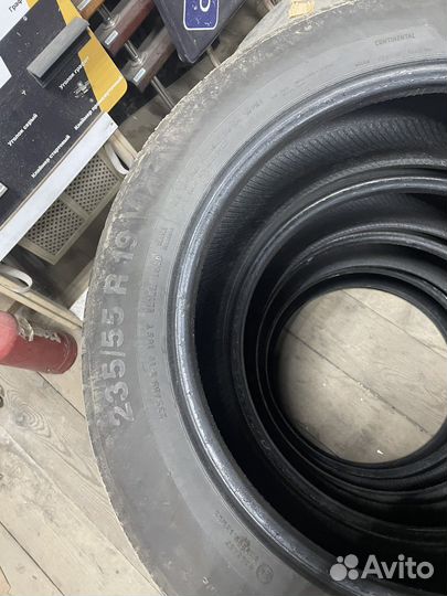 Continental AllSeasonContact 235/55 R19