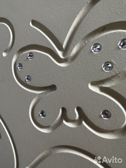 Детская кроватка с маятником и ящиком