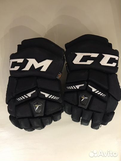 Хоккейные перчатки