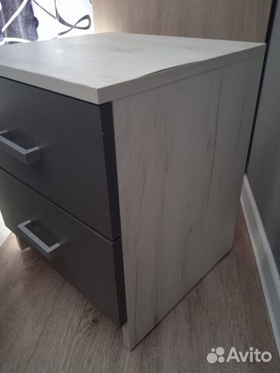 Тумбочка прикроватная бу