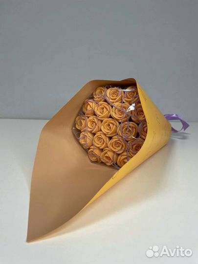 Розы из Белого Шоколада - 19 шт в Букете