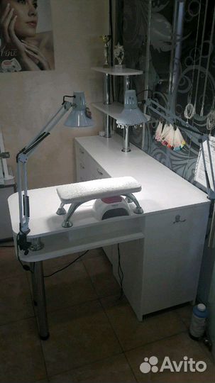 Маникюрные столы на заказ