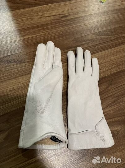 Перчатки из натуральной кожи белые