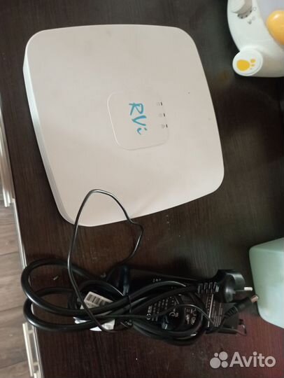 IP-видеорегистратор RVI RVI-IPN8/1-4P