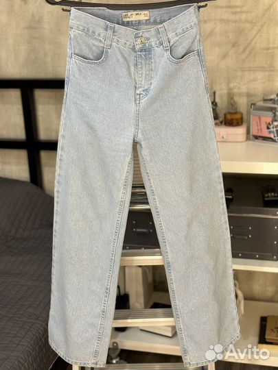 Джинсы женские