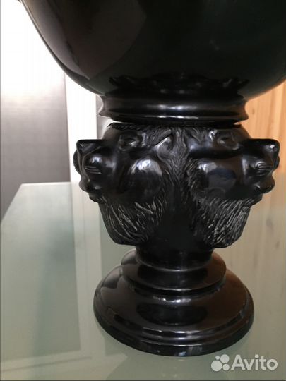 Ваза из массива Гагата(чёрный янтарь,чёрная амбра