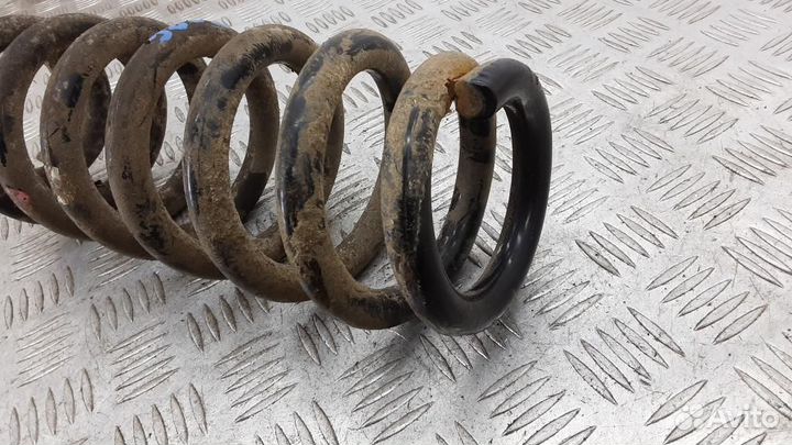 Пружина задняя Suzuki Grand Vitara