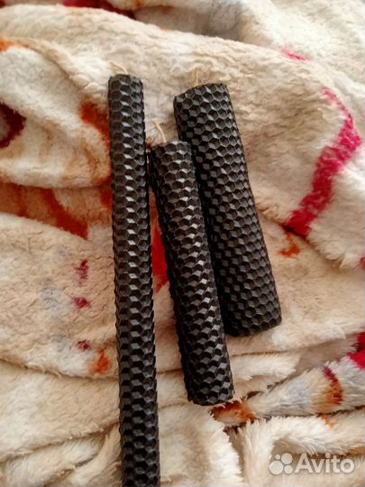 Свеча из вощины черная, очищающая,20см