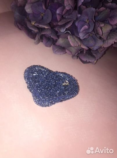 Брошь из бисера