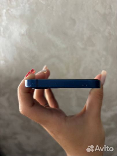 iPhone 12, 64 ГБ