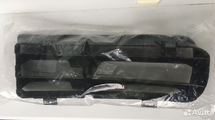 Решетка в бампер Volkswagen Golf 4 правая