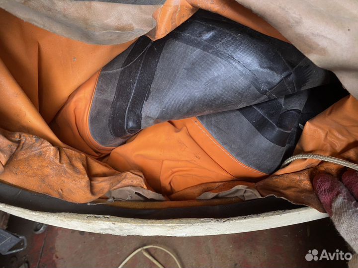 Плот спасательный