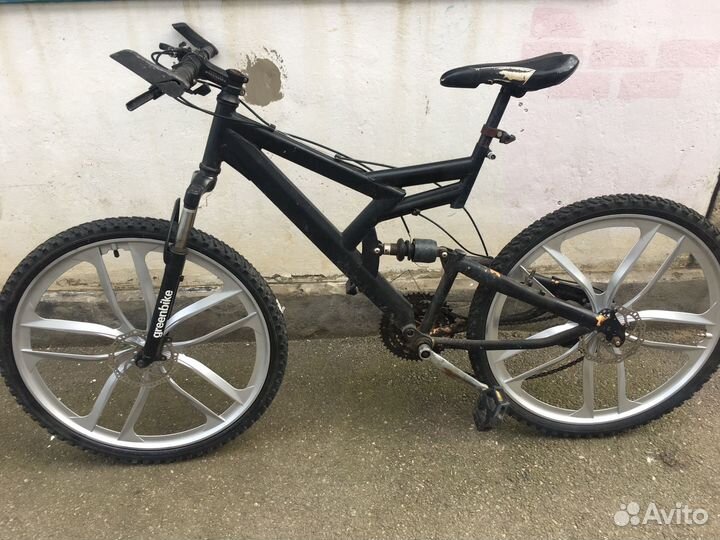 Велосипед с литыми дисками