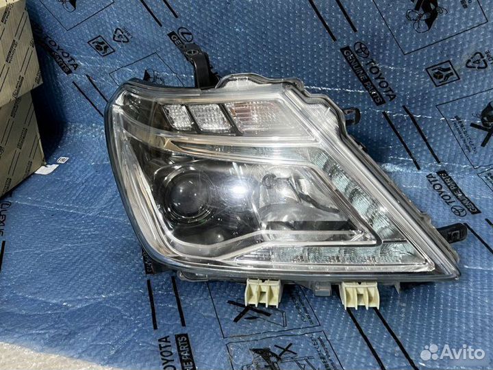 Фара правая Nissan Patrol Y62