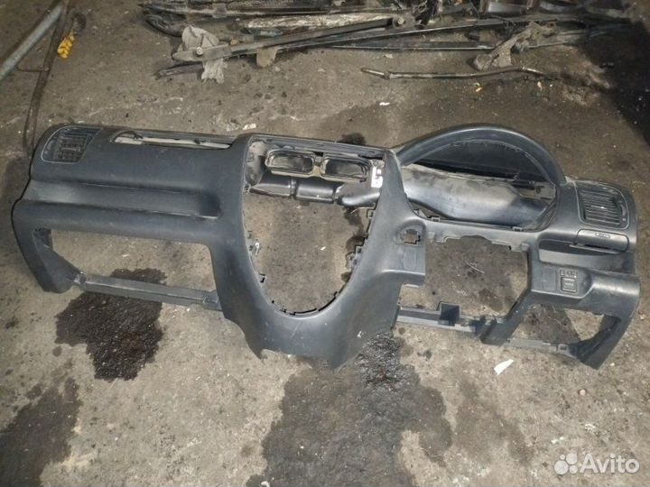 Торпедо Honda Civic EU3 4EE2 2000-2007