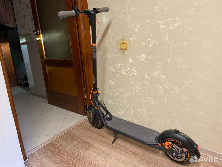 Электросамокат Ninebot kickscooter F40