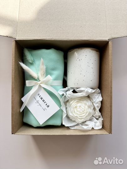 Подарочный набор для женщин/ шарф, кружка, свеча