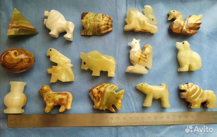 Подарки, фигурки, обереги из оникса